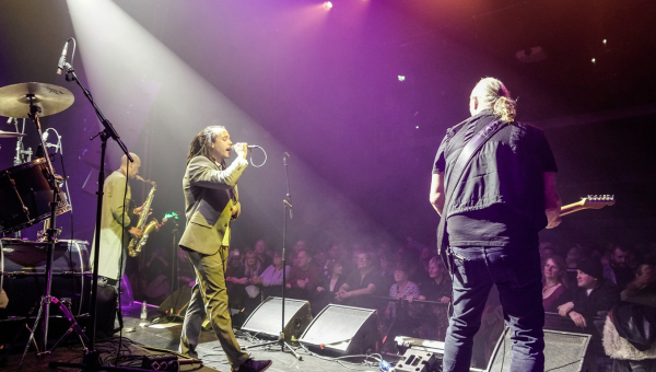 The Beat feat. Ranking Jnr